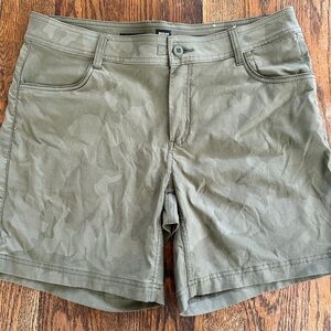 Prana Women’s Camouflage Green Shorts
